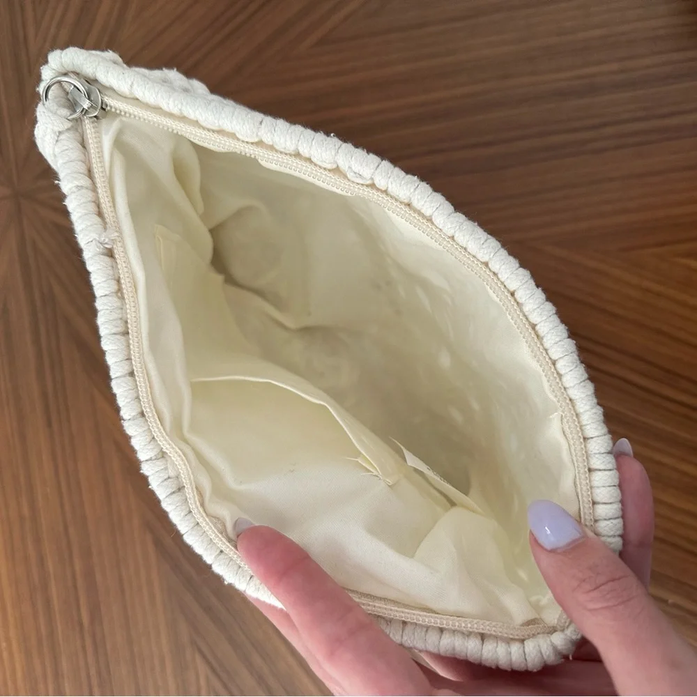 Handmade Macramé Clutch with Tassel - Picture 5 of 5
